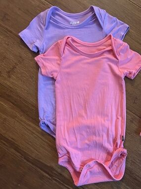 Kyte Baby Short Sleeve and Onesie Set, 2 pack